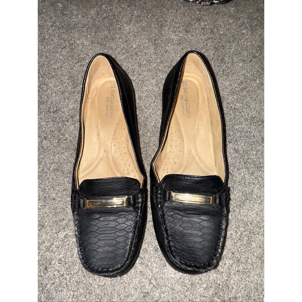 Naturalizer gadget black snake 8M women  loafer Gold Tone Accent Bar N5 Comfort